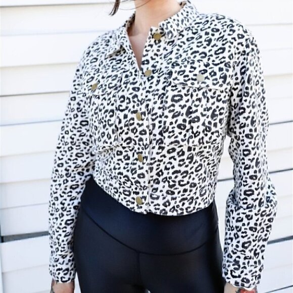 White & Black Cotton Leopard Print Cropped Denim J - Picture 1 of 4